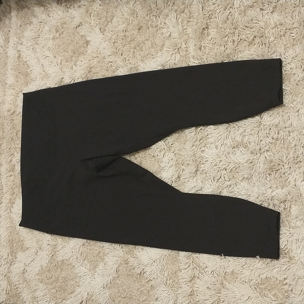 Lululemon Black Wunder Under High Rise Leggings Size 18